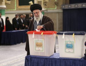 İran, Yeni Cumhurbaşkanını Seçmek İçin Yarın Sandığa Gidecek