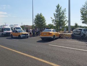 Diyarbakır’da Trafik Kazası: 2 Hafif Yaralı