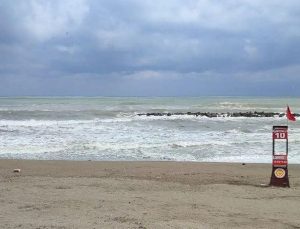 Sakarya’da Denize Girmek Yasaklandı