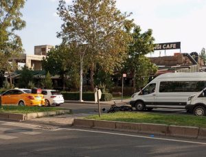 Diyarbakır’da Minibüsün Çarptığı Motosiklet Sürücüsü Yaralandı