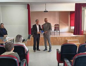 Malatya’da Yazar Sinanoğlu’na Yoğun İlgi