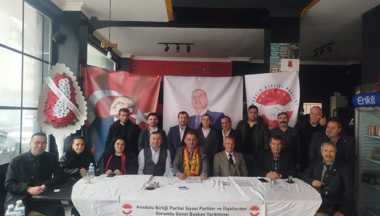 Hakan Serpen: “Cumhurbaşkanı Eleştirilemez Ama AK Parti Genel Başkanı Eleştirilebilir”