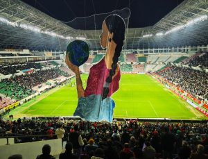 Kadınlardan Amedspor’a Destek