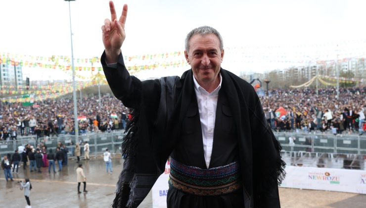 Bakırhan Amed Newrozu’nda Konuştu: Yanlış Siyaset Doğru Yere Götürmez