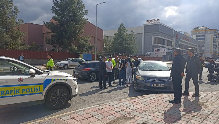 Diyarbakır’da Maddi Hasarlı Trafik Kazası