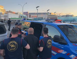Uyuşturucu Suçundan Aranan 2 Şahıs Yakalandı