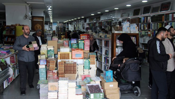 Kitap Reyonlarındaki Hareketlilik Devam Ediyor