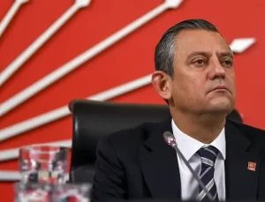 Özgür Özel, CHP Genel Başkanlığı’na Yeniden Seçildi