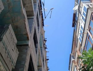 Diyarbakır’da İnşaattan Düşen 2 İşçi Hayatını Kaybetti