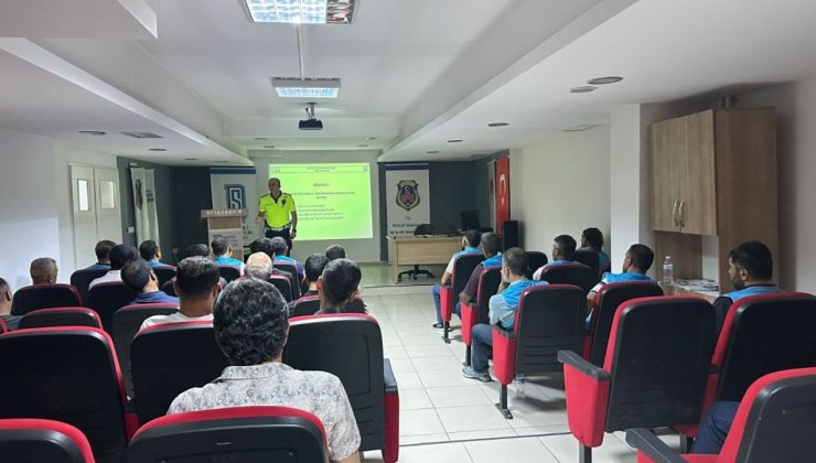 Diyarbakır Denetimli Serbestlik Müdürlüğü trafik güvenliği eğitimleriyle farkındalık oluşturdu