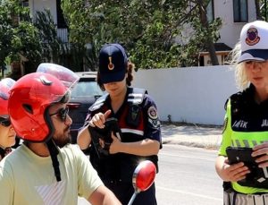 Çanakkale’de jandarmadan motosiklet ve motorlu bisikletlere özel trafik denetimi