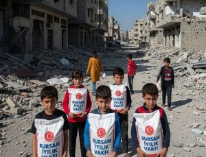 Bursam İyilik Vakfı Gazze'deki çocuklara umut oldu: Tırlar dolusu yardım Gazze'de