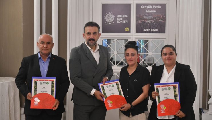 Hakkarigücü Spor Kadın Futbol Takımı'ndan Ankara Kent Konseyi’ne ziyaret