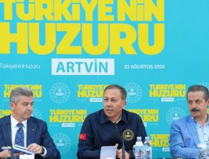 İçişleri Bakanı Ali Yerlikaya Artvin’de huzur ve güvenlik toplantısına katıldı