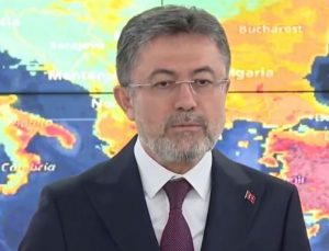 Bakan Yumaklı: Çanakkale yangınları büyük oranda kontrol altında, 4 şüpheli gözaltında