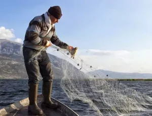 Balıkçılar "Vira Bismillah" demek için gün sayıyor