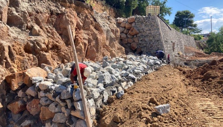 Ordu'da heyelanın tehdit ettiği güzergah korumaya alınıyor