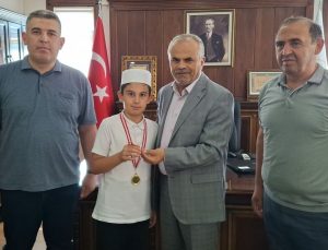 Kur’an-ı güzel okuma yarışması birincisinden Gazze’ye anlamlı bağış