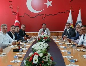 Gazi Kars Vakfı’ndan KATSO’ya ziyaret