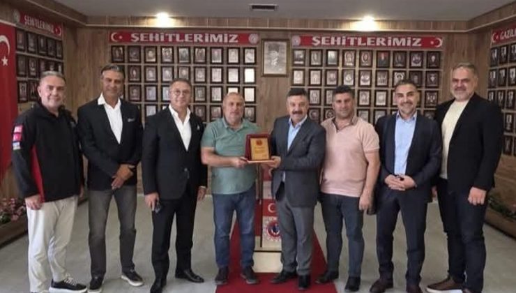 Gazi Kars Vakfı’ndan Kars Şehit ve Gaziler Derneği’ne anlamlı ziyaret