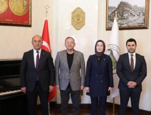 Vali Ziya Polat, Hanak protokolünü makamında ağırladı