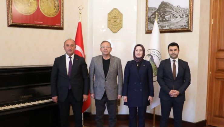 Vali Ziya Polat, Hanak protokolünü makamında ağırladı