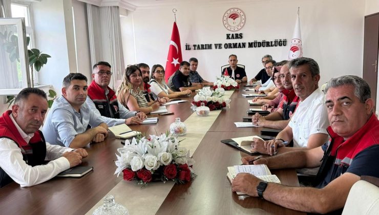 Kars’ta “Hayvan Hastalıklarıyla Mücadele” toplantısı gerçekleştirildi