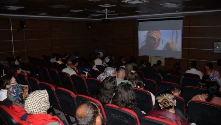 Gençler, “Özgürlüğün Sesi Bilal” filmiyle buluştu