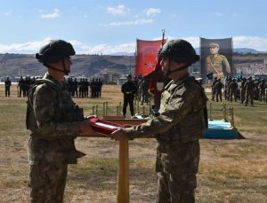 Kars'ta Komuta ve Sancak Devir Teslim Töreni yapıldı