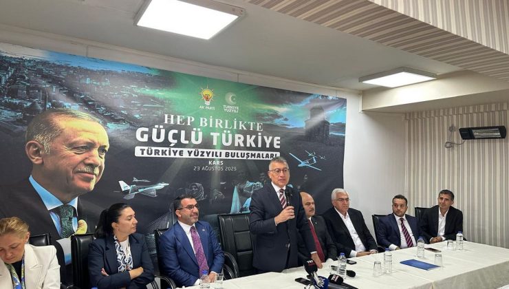 AK Parti Grup Başkanı Abdullah Güler, CHP Genel Başkanı Özgür Özel'i siyasi kalpazanlıkla suçladı