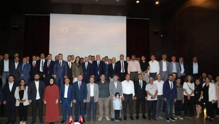 Kamu Başdenetçisi Mehmet Akarca, Kars'ta 'Ombudsman Halkla Buluşuyor' programında vatandaşlarla buluştu