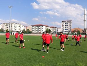 Kars 36 Spor, Emir Barlas koordinesinde ilk antrenmanına çıktı