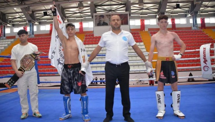 Ani’nin Fethi anısına 2. Kick Boks Şampiyonası sona erdi