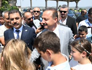 Ağıralioğlu: Apo’ya kurucu önder dediğin kadar Alparslan Türkeş’in hatırını saysaydın