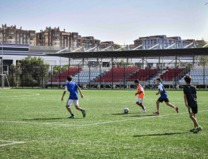 Başkentli minikler yaz tatilinde futbolla buluştu