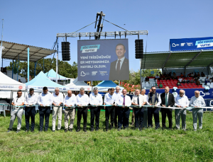 65. Geleneksel Kurtdereli Mehmet Pehlivan Yağlı Güreşleri coşkuyla başladı