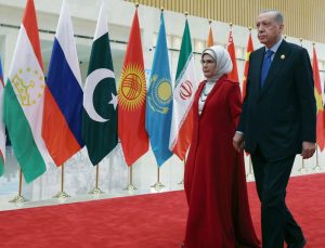 Cumhurbaşkanı Erdoğan ve eşi Emine Erdoğan Çin'de lider eşleriyle yemekte buluştu