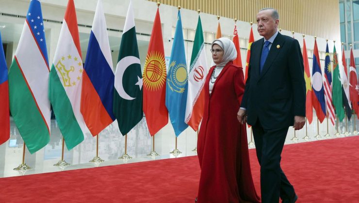Cumhurbaşkanı Erdoğan ve eşi Emine Erdoğan Çin'de lider eşleriyle yemekte buluştu