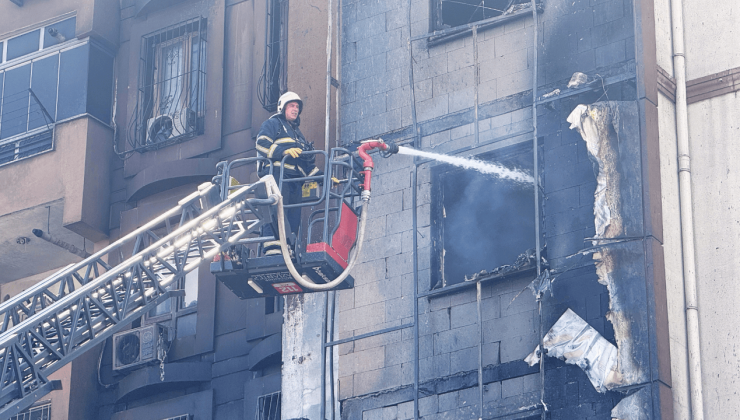Gaziantep’te 5 katlı binada yangın: 15 kişi dumandan etkilendi