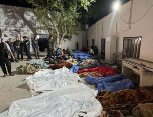 İsrail ordusu, Gazze’de gazetecilerin hedef alındığı hastane saldırısını üstlendi