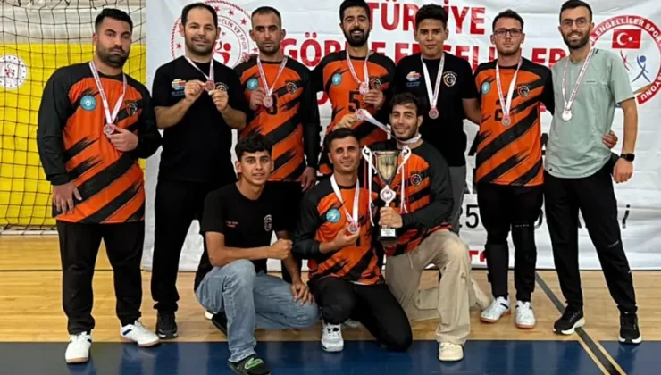 Halil Nacar: Bu gençler alkışlanır