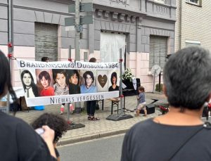 Duisburg Wanheimerort’ta 26 Ağustos 1984 yangınında hayatını kaybeden 7 kişi anıldı