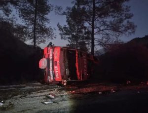 Serik Orman İşletme Müdürlüğü'ne bağlı arazöz kaza yaptı: 2 personel yaralı
