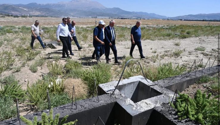 Başkan Başdeğirmen, Gül 2 Sanayi Sitesi’ndeki örnek dükkanları inceledi