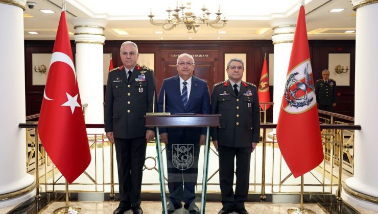 Bakan Güler, Kara Kuvvetleri Komutanlığı'ndaki devir-teslim törenine katıldı