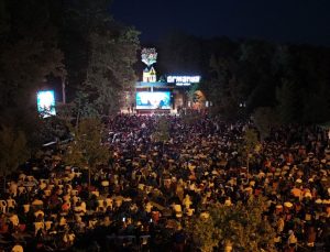 Ormanya gece sineması 5 bin katılımcıyla rekor kırdı