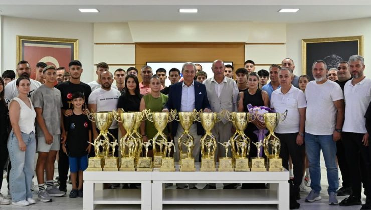 Başkan Kocagöz, Kick Boks sporcularını ağırladı