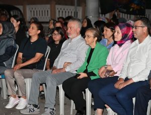 Isparta belediyesi’nden mahallelerde yaz akşamı sinema keyfi