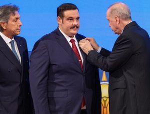 Yalvaç Belediye Başkanı Kodal AK Parti'ye katıldı