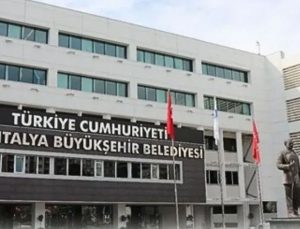 Antalya Büyükşehir Belediyesi'nde rüşvet ve yolsuzluk soruşturmasında 8 tutuklama